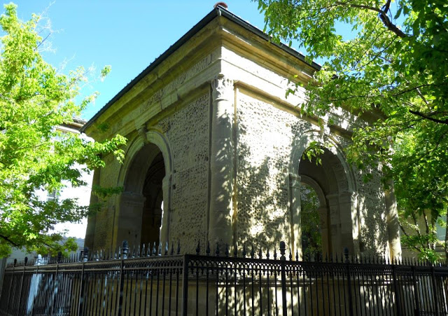 Valence, Pedentif, oudste monument van Frankrijk, crypte