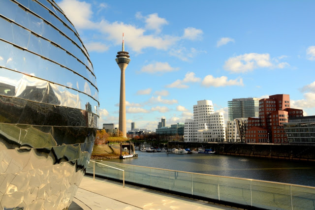 Dusseldorf architectuur, rheintower, nrw, duitsland architectuur