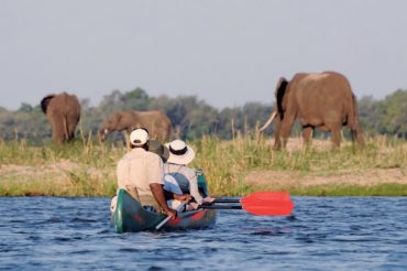 ONCE IN A LIFETIME: PEDDELEN OP DE ZAMBESI