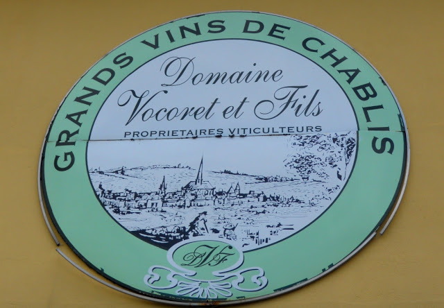 stad chablis, wijntoerisme, oenotoerisme,wijntoerisme chablis, wijnen, chablis grand cru, petit chablis, chablis premiere cru, vititours chablis, chablis, wijngaarden chablis, 