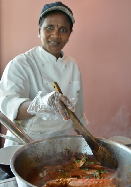 Jettwing Hotel jaffna, noord sri lanka gastronomie, crab curry, Odiyal Kool