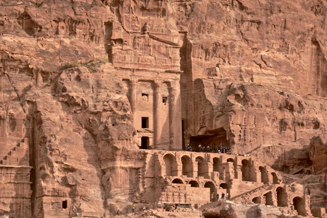 petra jordanië, historische site petra, edom,nabateeërs, the treasury