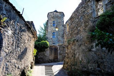 REIZEN DOOR DE TIJD LANGS DE BASTIDES VAN AVEYRON