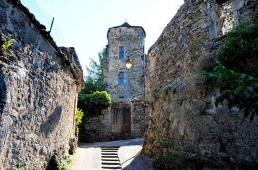 REIZEN DOOR DE TIJD LANGS DE BASTIDES VAN AVEYRON