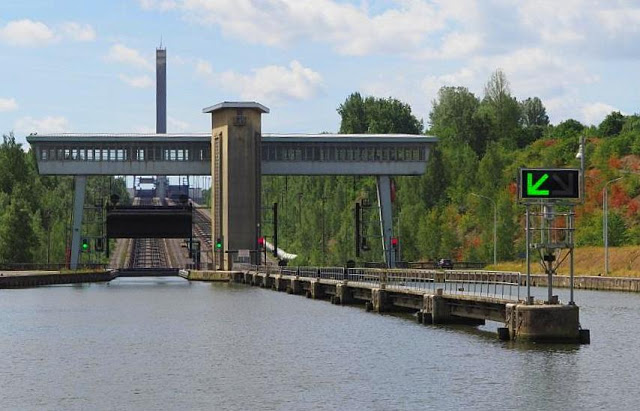 centrumkanaal, zeekanaal, kanaal brussel charleroi, hellend vlak van ronquières, unesco scheepliften oud centrumkanaal, river tours,