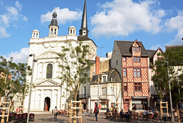 loire, saumur, fontevraud