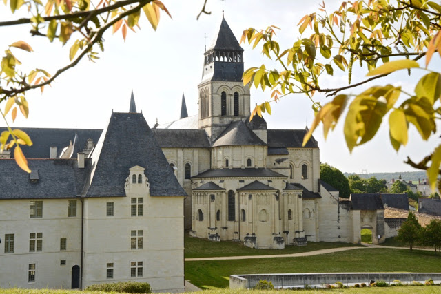 saumur, loire, loirestreek, bezienswaardigheden in de loire, fontevraud