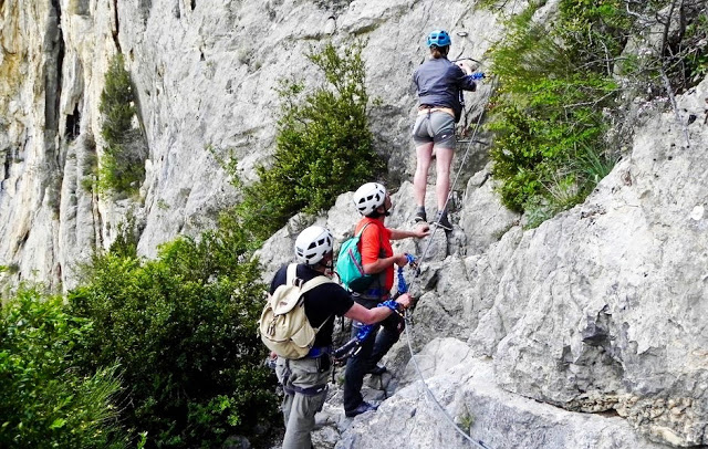 la durance, haute provence, provençaalse alpen, via ferrata de la grande fistoire, sisteron, sigoyer, les pénitents de mées