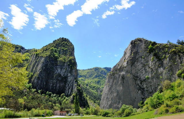 la durance, haute provence, provençaalse alpen, sisteron, sigoyer, les pénitents de mées