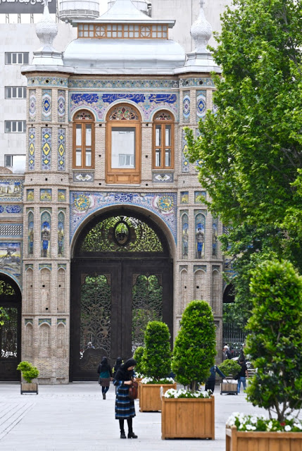 joker reizen, teheran, qazaq khaneh university of art, Honarmandan park, Negarestan park, portal of bagh meli, mashq square,keramiekmuseum teheran, khomeini mausoleum, iran, museum-garden of anti arrogance, golestan palace, 