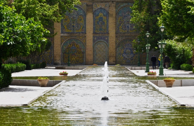 joker reizen, teheran, qazaq khaneh university of art, Honarmandan park, Negarestan park, portal of bagh meli, mashq square,keramiekmuseum teheran, khomeini mausoleum, iran, museum-garden of anti arrogance, golestan palace, 