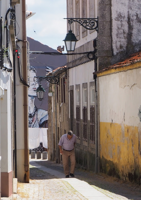 covilha, portugal, street art, textielfabrieken portugal, wool, wol, kantklossen, wool festival, 