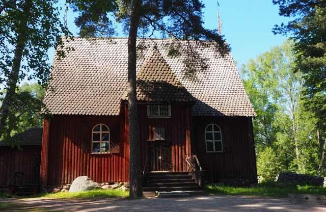 Seurasaari, Passio Musicae, Töölö district, Eila Hultinen, Cafe Regatta Helsinki, Sibelius, Maarschalk Ehrensvärd, Susisaari, Vesikko, Kustaanmiekka, Suomenlinna, Iso Mustasaari, Vallisaari, Sveaborg, Finland, Kanavaranta, Katajanokka, Pohjoissatama, Baltic Sea, Baltische  Zee, Restaurant Shelter, Degerökanaal,  Villinki, Vartiosaari, Kulosaari, Korkeasaari, Wihuri building, Ullanlinna district, Beautiful Canal Route, Luoto, Valkosaari, Oespenski kathedraal, Havis Amanda, Ville Vallgren, Helsinki, Helsingfors