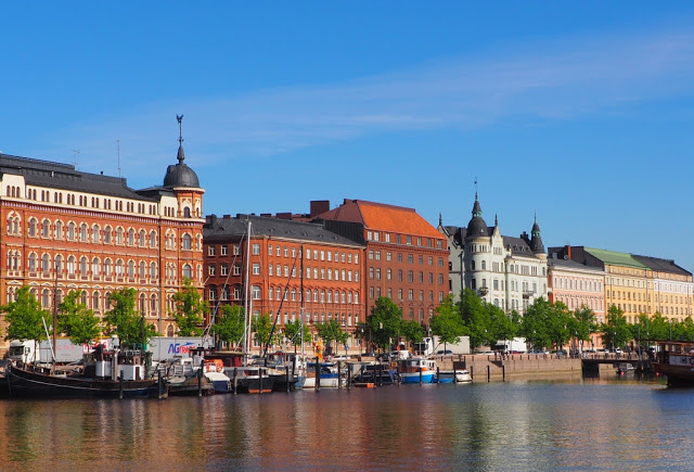 Seurasaari, Passio Musicae, Töölö district, Eila Hultinen, Cafe Regatta Helsinki, Sibelius, Maarschalk Ehrensvärd, Susisaari, Vesikko, Kustaanmiekka, Suomenlinna, Iso Mustasaari, Vallisaari, Sveaborg, Finland, Kanavaranta, Katajanokka, Pohjoissatama, Baltic Sea, Baltische  Zee, Restaurant Shelter, Degerökanaal,  Villinki, Vartiosaari, Kulosaari, Korkeasaari, Wihuri building, Ullanlinna district, Beautiful Canal Route, Luoto, Valkosaari, Oespenski kathedraal, Havis Amanda, Ville Vallgren, Helsinki, Helsingfors