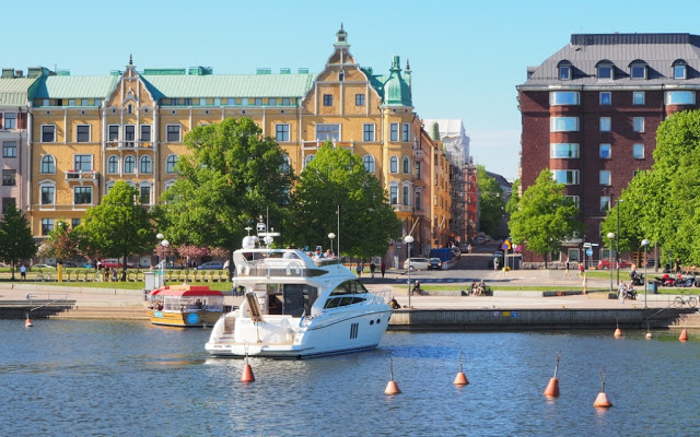 Seurasaari, Passio Musicae, Töölö district, Eila Hultinen, Cafe Regatta Helsinki, Sibelius, Maarschalk Ehrensvärd, Susisaari, Vesikko, Kustaanmiekka, Suomenlinna, Iso Mustasaari, Vallisaari, Sveaborg, Finland, Kanavaranta, Katajanokka, Pohjoissatama, Baltic Sea, Baltische  Zee, Restaurant Shelter, Degerökanaal,  Villinki, Vartiosaari, Kulosaari, Korkeasaari, Wihuri building, Ullanlinna district, Beautiful Canal Route, Luoto, Valkosaari, Oespenski kathedraal, Havis Amanda, Ville Vallgren, Helsinki, Helsingfors