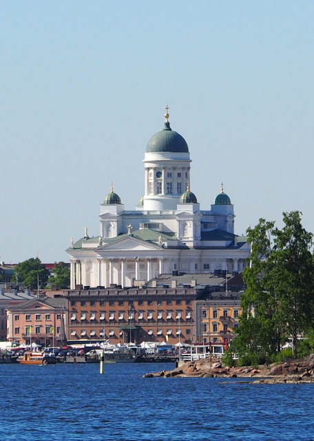 Seurasaari, Passio Musicae, Töölö district, Eila Hultinen, Cafe Regatta Helsinki, Sibelius, Maarschalk Ehrensvärd, Susisaari, Vesikko, Kustaanmiekka, Suomenlinna, Iso Mustasaari, Vallisaari, Sveaborg, Finland, Kanavaranta, Katajanokka, Pohjoissatama, Baltic Sea, Baltische  Zee, Restaurant Shelter, Degerökanaal,  Villinki, Vartiosaari, Kulosaari, Korkeasaari, Wihuri building, Ullanlinna district, Beautiful Canal Route, Luoto, Valkosaari, Oespenski kathedraal, Havis Amanda, Ville Vallgren, Helsinki, Helsingfors