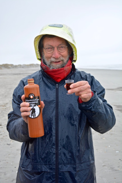 Schiermonnikoog, lauwersoog, Lytje Pôle, Ambrosijn Suites, Waddeneilanden, De Schiere Monnik, de Walviskaak, klooster Klaarkamp, de Langestreek, Willemshof Schiermonnikoog, de Zuidertoren, de Wassermann Bunker, Vredenhof Schiermonnikoog, de Buitentoren, hotel van der werff, Nationaal Park, Nederlandse landgeiten, strandjutten, de marlijn, wadden, wadtodo, 