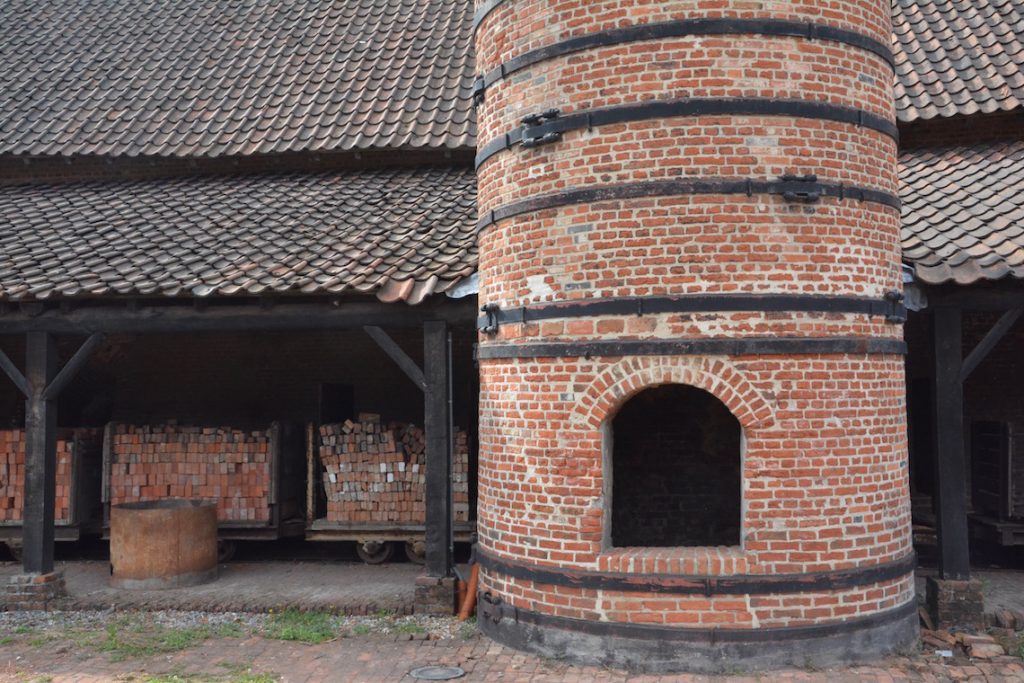 oude schoorsteen, treintje, baksteenroute, fietsroute, oud steenbakkersdorp, Niel, Rupelstreek