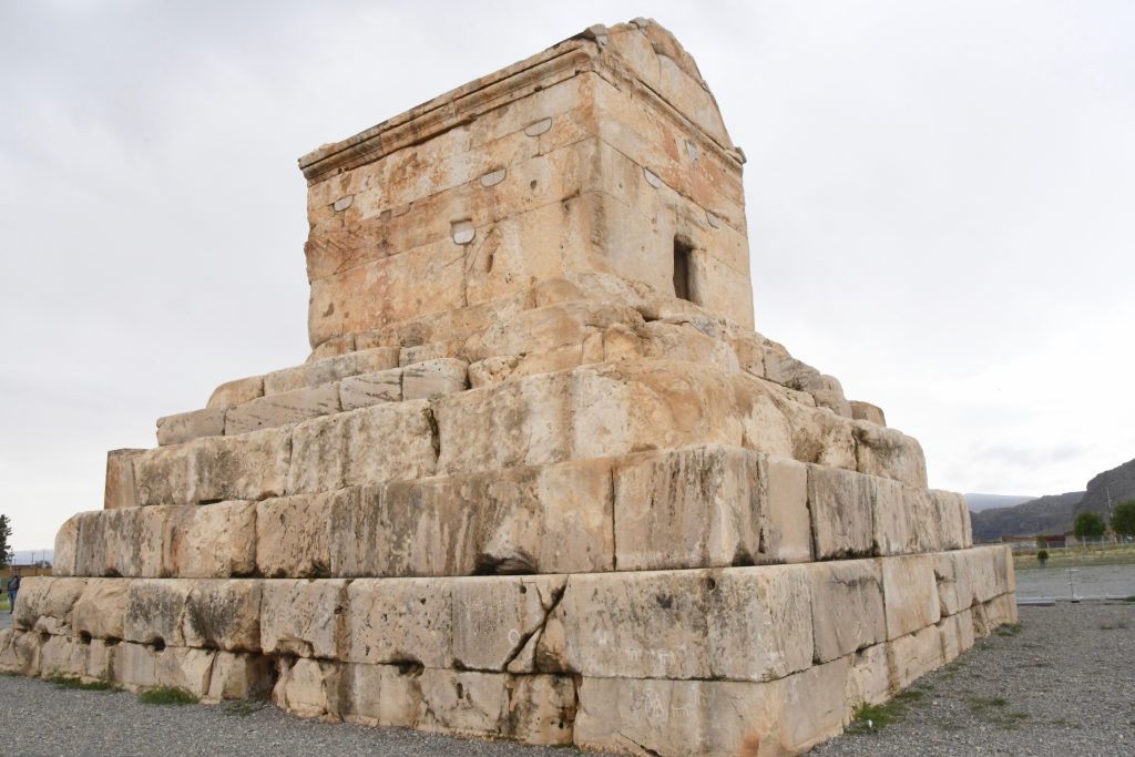 Pasargadae Iran tombe of Cyrus De Grote grafmonument Cyrus De Grote