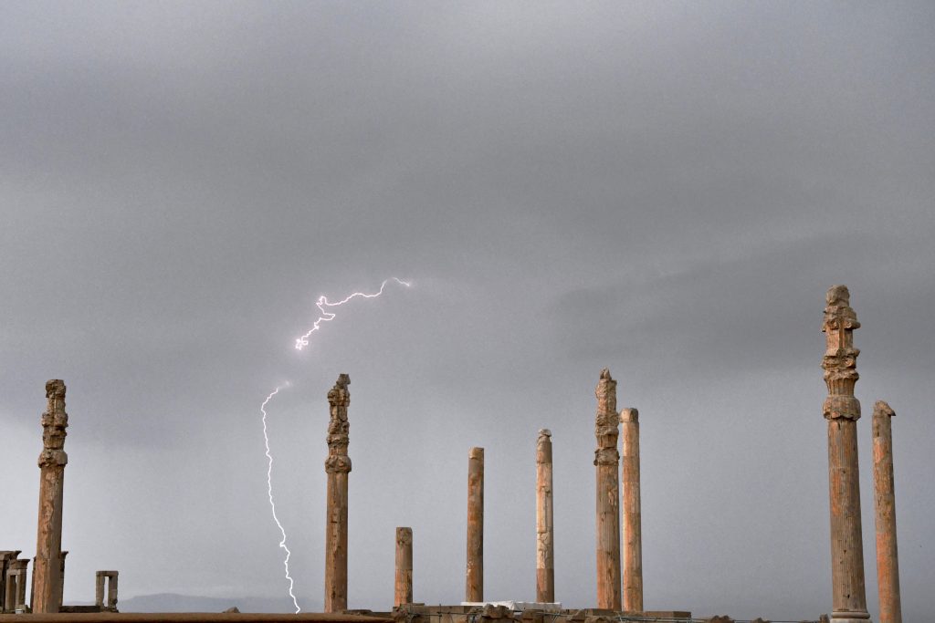 Persepolis Bliksem Lightning historische site Iran Darius I Xerxes