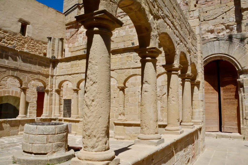 Romeinse claustrum, Franciscanerklooster San Salvador, bedevaartsoord, vlakbij Horta de Sant Joan