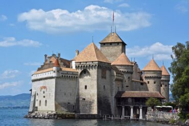 MET DE FIETS LANGS HET MEER VAN GENÈVE (4): MONTREUX