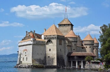 MET DE FIETS LANGS HET MEER VAN GENÈVE (4): MONTREUX