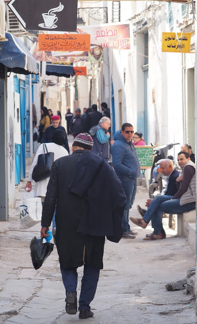 Medina sfax tunesië, tunesië, souk, souq, markt sfax, grote moskee sfax, Bab Diwan, souk Erbaa sfax, El Najjarine sfax, souk El Khodhra sfax, souk El Mahsoulat sfax, souk Es Sabbaghine sfax, souk El Fakkahine, olijfolie tunesië, Souk El Hout sfax, la poulpe sfax, Café Kemour sfax, charmoula, shakshuka, Al Mansour medina sfax, Dar Baya sfax, dakterras medina sfax, hotel les oliviers sfax,