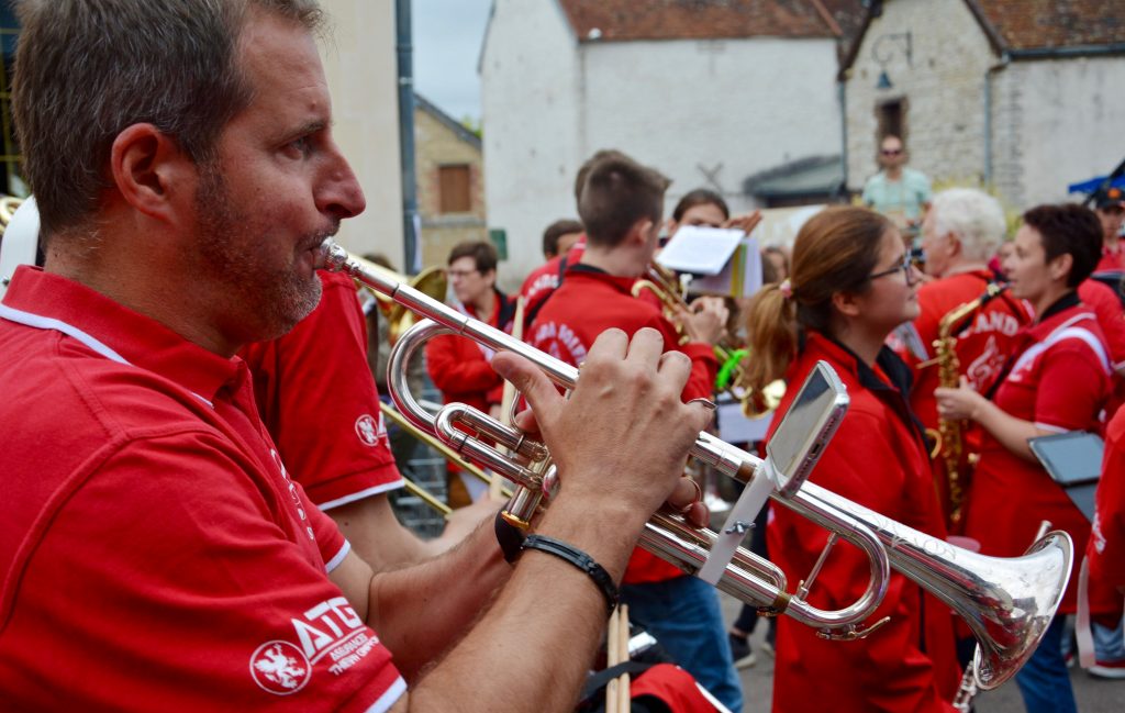 FANFARE AMBIANCE FEEST VAN DE CHAMPAGNE FRANKRIJK