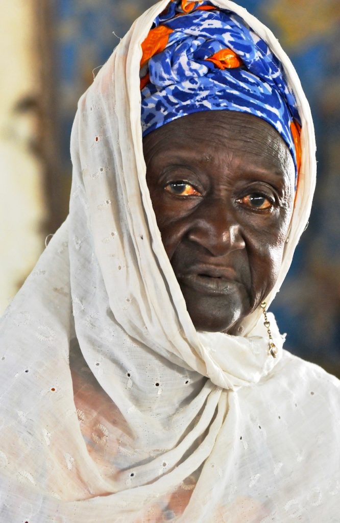 strong African lady, descendant of Kuntah Kinteh, Juffureh, Roots, Alex Haley, The Gambia, Africa