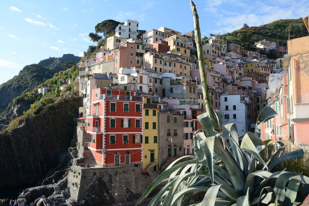 Riomaggiore, Cinque Terre, prachtige architectuur, kleurrijk dorpje, kliffen, Italië, Ligurische kust