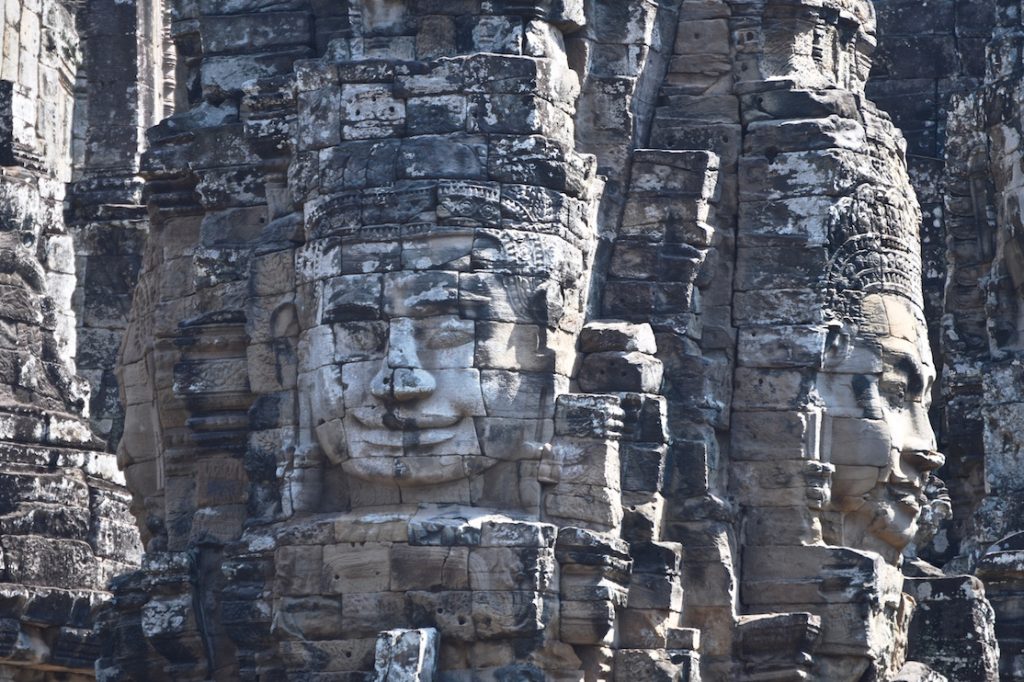 Bayon tempel, in Angkor Thom, 12de eeuwse tempel, Siem Reap, boeddhistische tempel, 200 gebeeldhouwde hoofden, khmerkunst, khmerarchitectuur, Cambodja